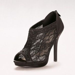 Lace High Heel Shootie